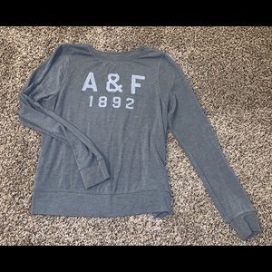 Grey crewneck